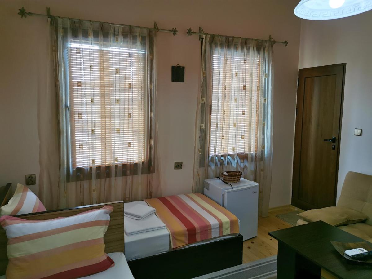 فندق The Old House نيسيبار المظهر الخارجي الصورة