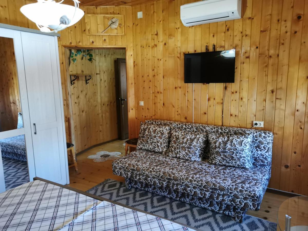 فندق The Old House نيسيبار المظهر الخارجي الصورة