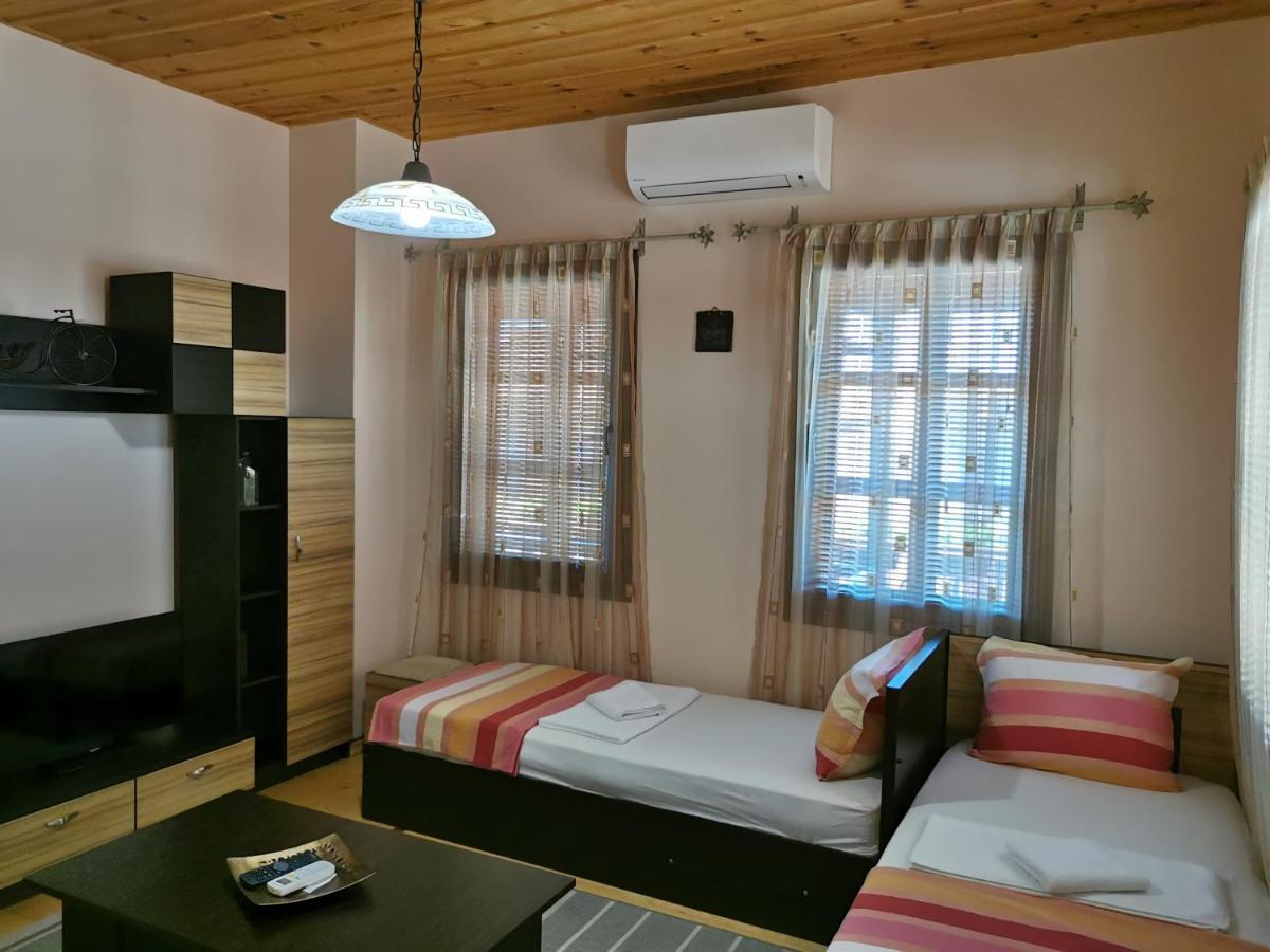 فندق The Old House نيسيبار المظهر الخارجي الصورة